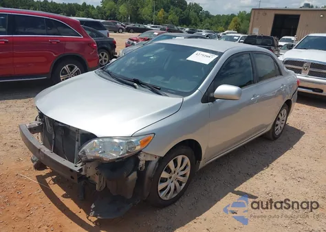 2013 Toyota Corolla Le z USA, uszkodzony, nr VIN 2T1BU4EE1DC988944